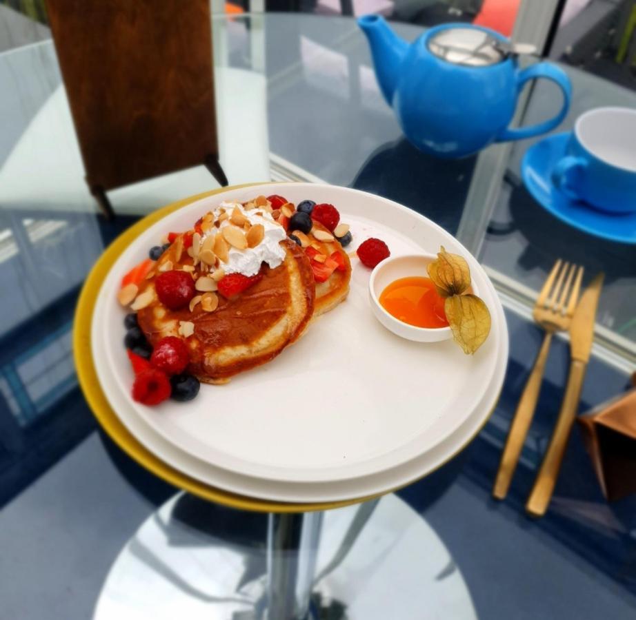إيردري The New Blue Horse Suite At The Grumpy Schnauzer B&B Luxury Private Indoor Hot Tub Breakfast In Bed المظهر الخارجي الصورة